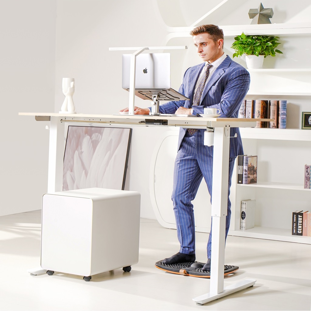 pillars standing desk